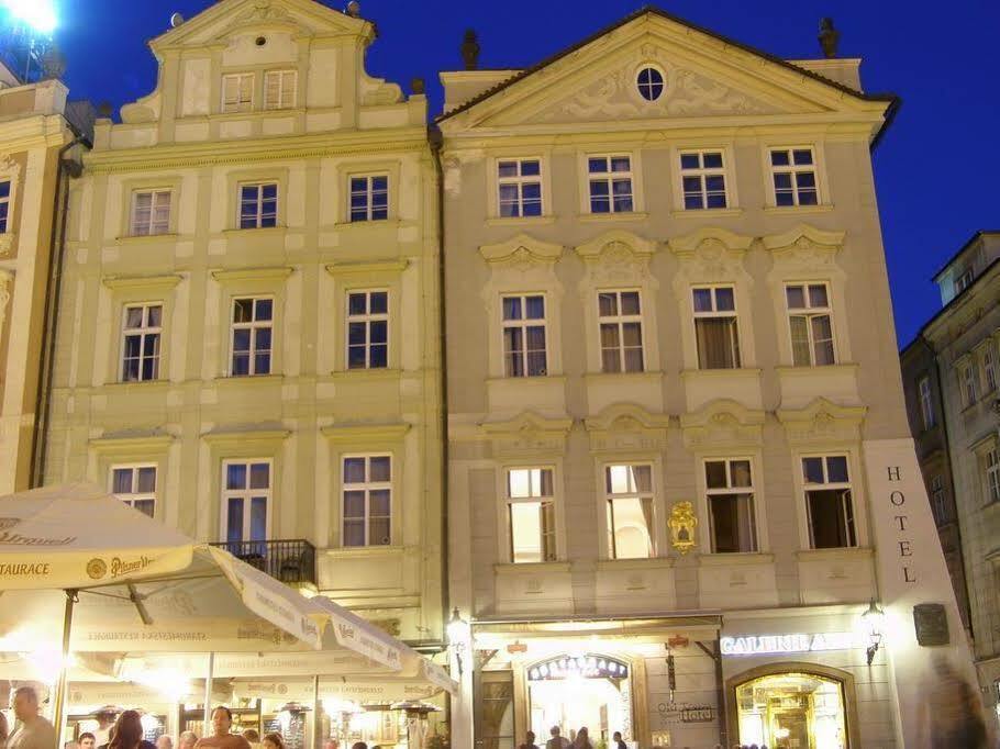 Old Town Square Residence By Emblem Praha Bagian luar foto